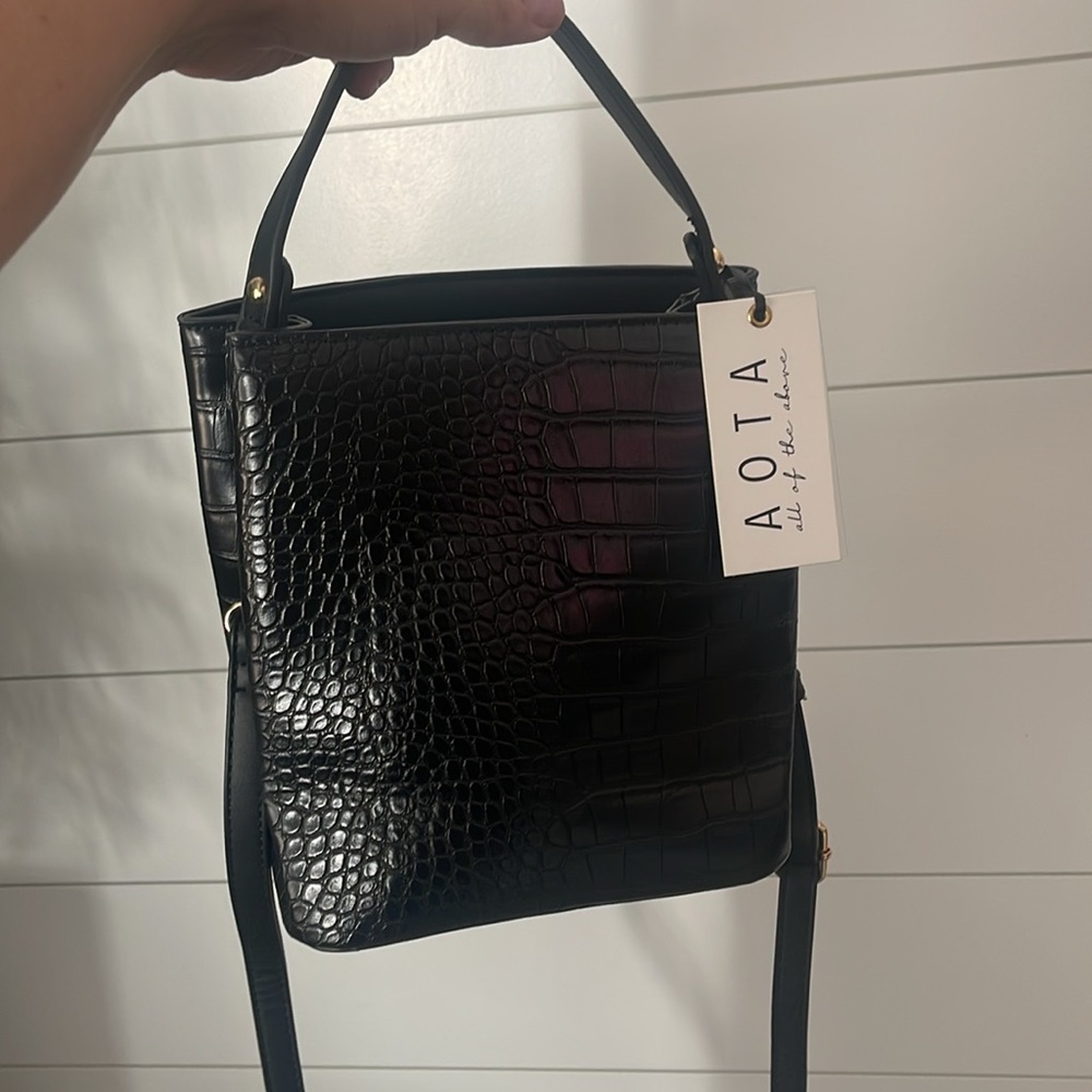 All of the above Elena Bag black new !